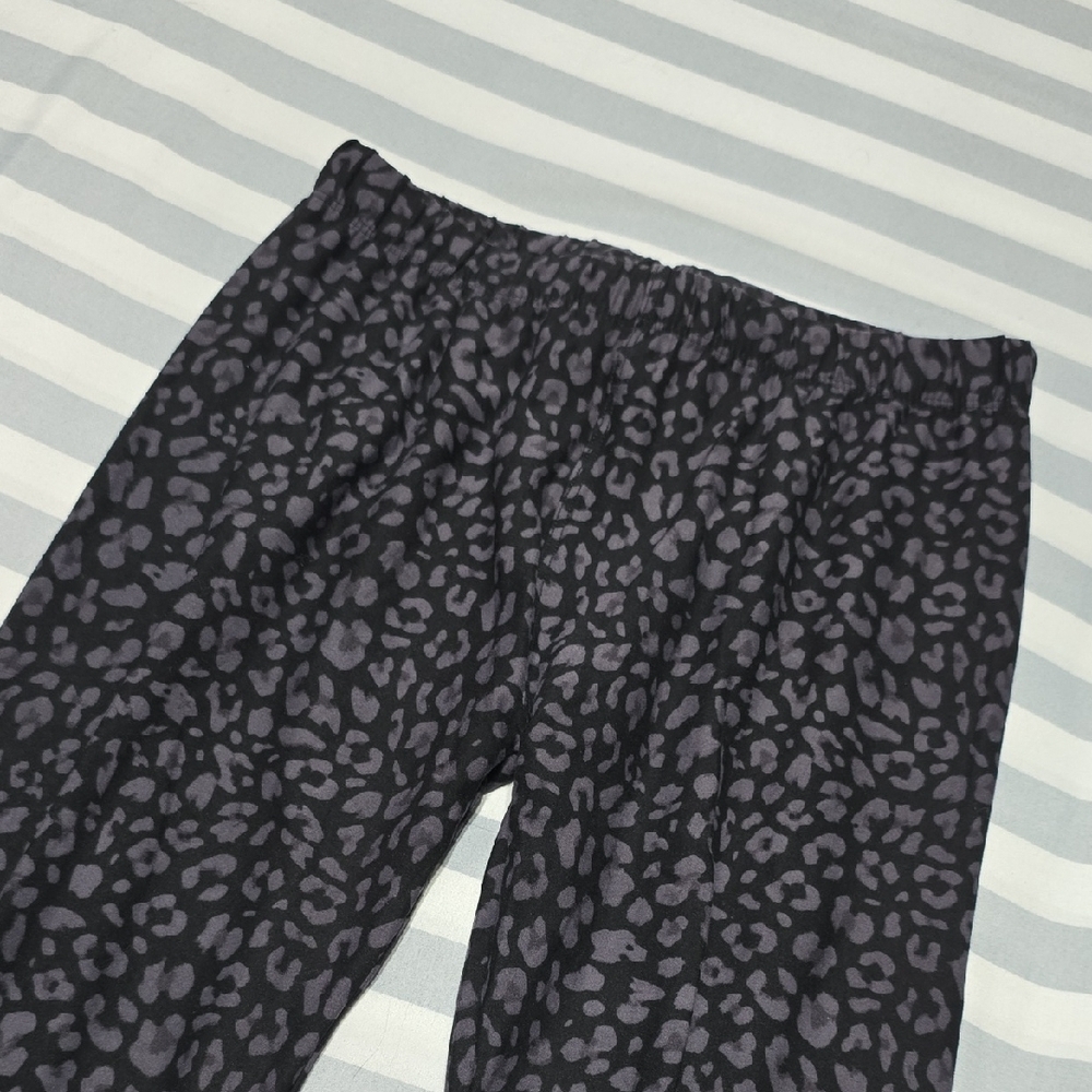 SWEETLEGS Black Leopard Print Leggings